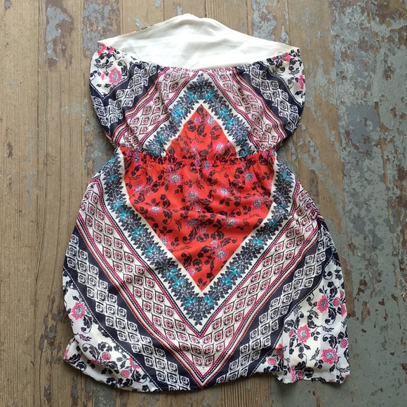 Express Halter dress - Picture 7 of 8